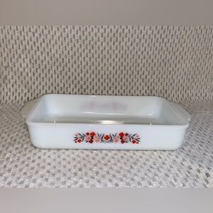 1.5 Quart Rectangle Casserole Dish Vintage Fire King Primrose
